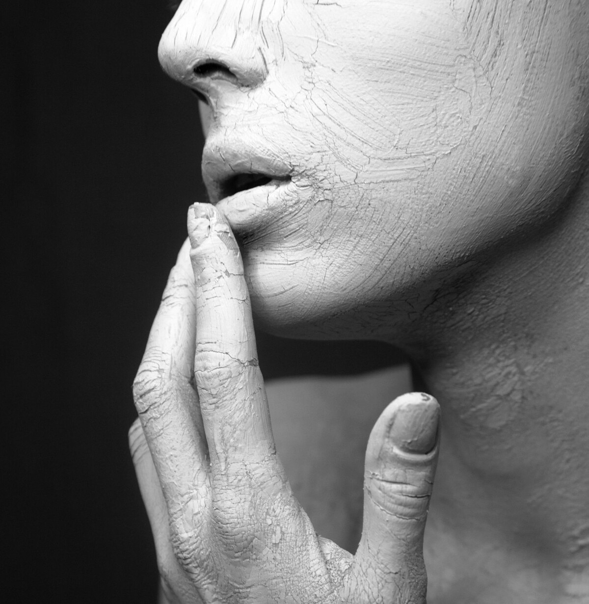 Сухая и обезвоженная кожа: когда стоит обратиться к дерматологу